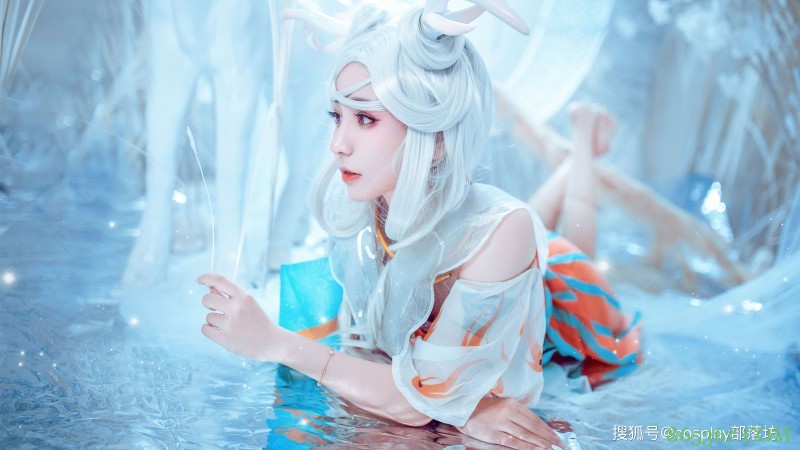 cos：王者荣耀瑶与神鹿@一块老冰糖​