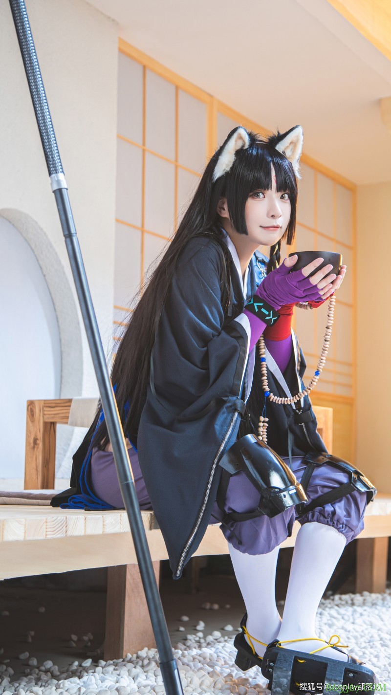 cos：明日方舟嵯峨cos正片@贤儿