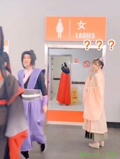漫展的男厕为何变成了一个传说?推开门全是女装大佬是真的么?