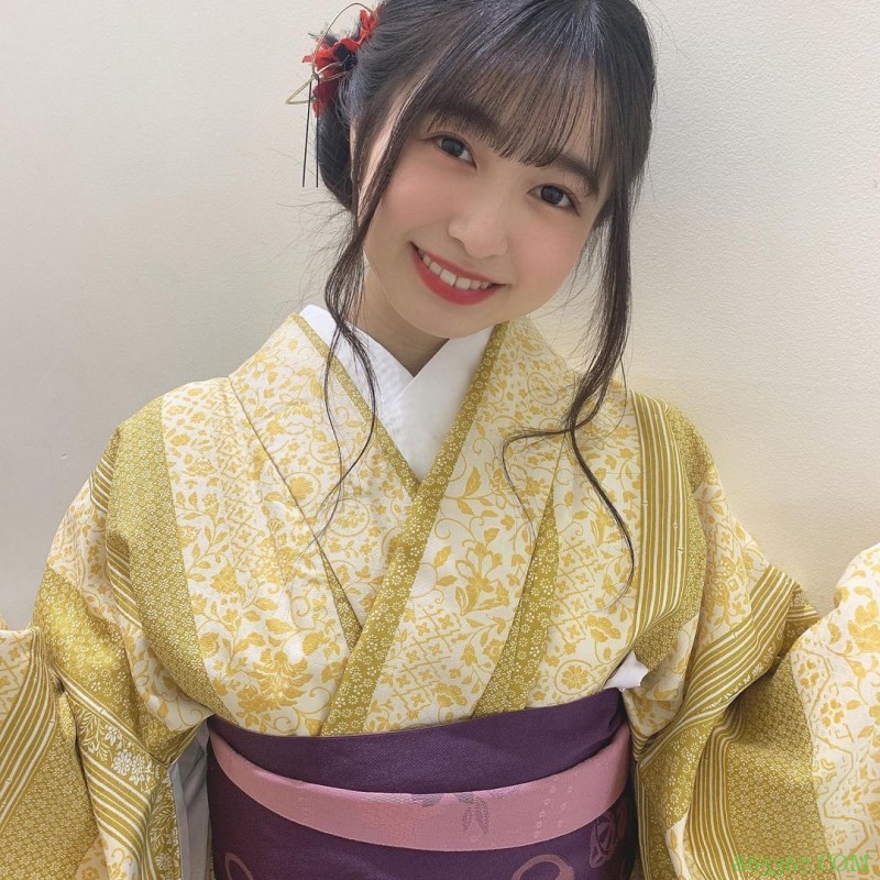 单眼皮正妹Hana 无害脸蛋下暗藏「肉感G 」!穿搭被封「女神」