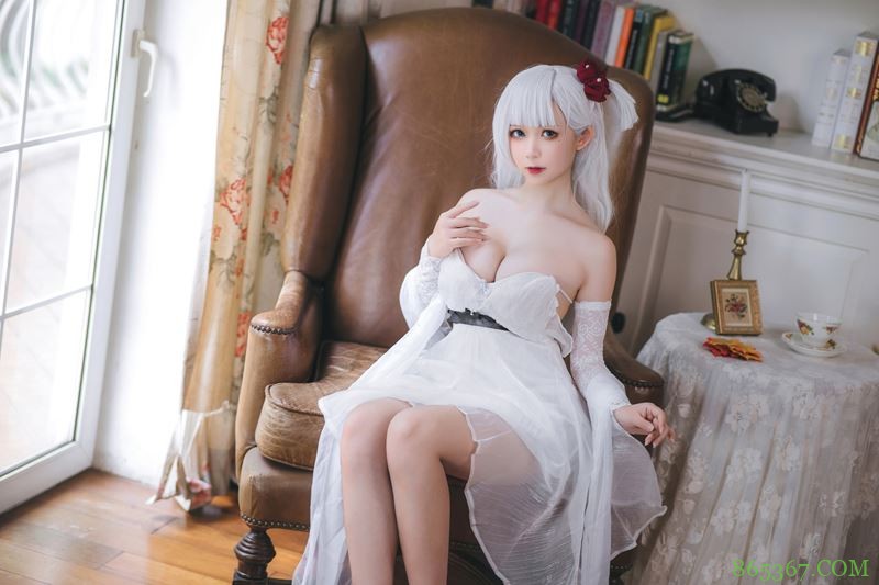 微博红人coser &#8211; 樱落酱写真合集【2.67G】
