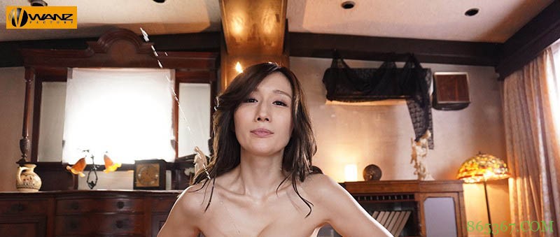 骑乘位变挡爆速!各种花式奶交!Juia一身功夫玩爆男优!