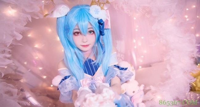 cos：初音未来，冬末MIKU。