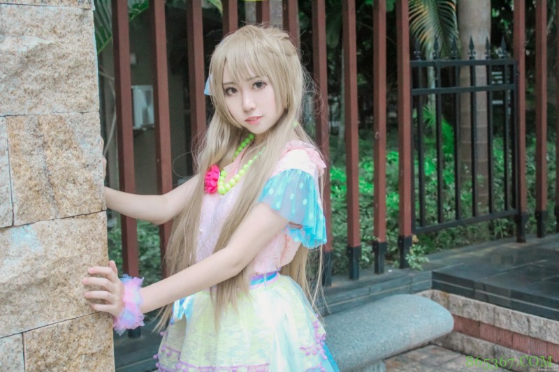 cos：一只喜欢夏天的南小鸟。