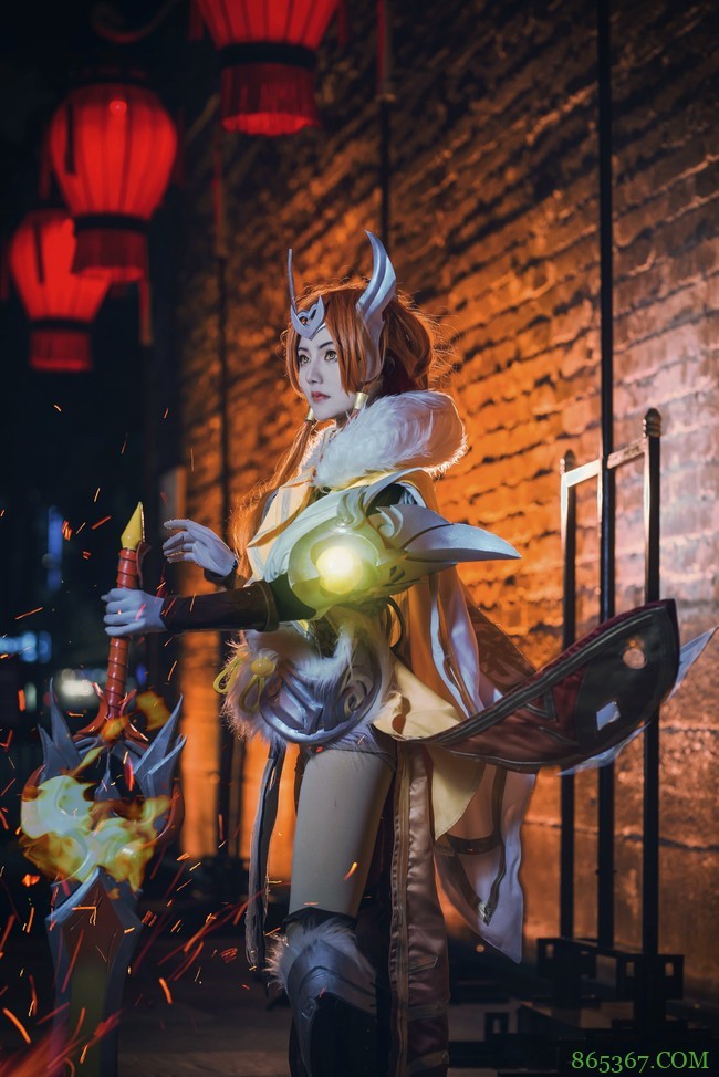 cos：王者荣耀-冠军飞将花木兰。