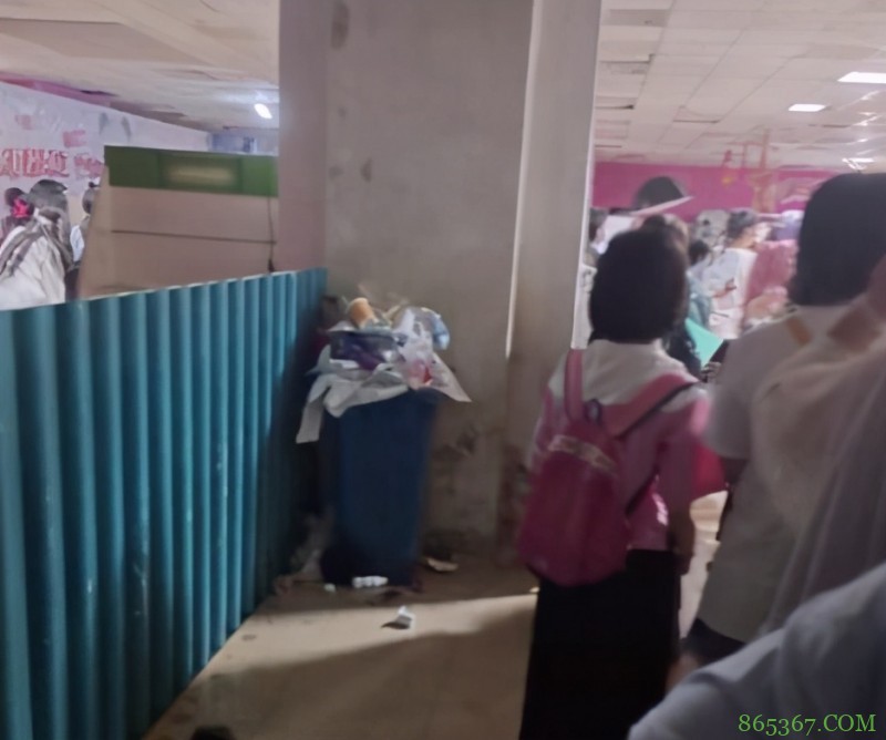 无良漫展太坑爹，停车场里办展览，垃圾堆边做签售，熊祁都被骗了