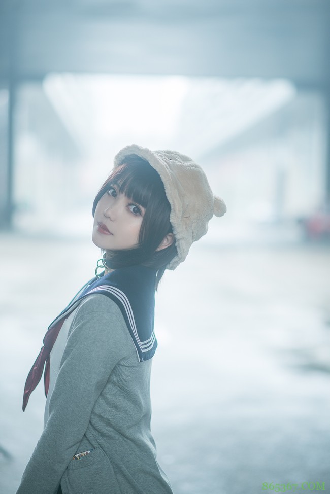 短发精灵JK制服小姐姐。