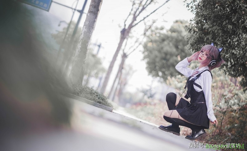 JK少女：歌声中的公园