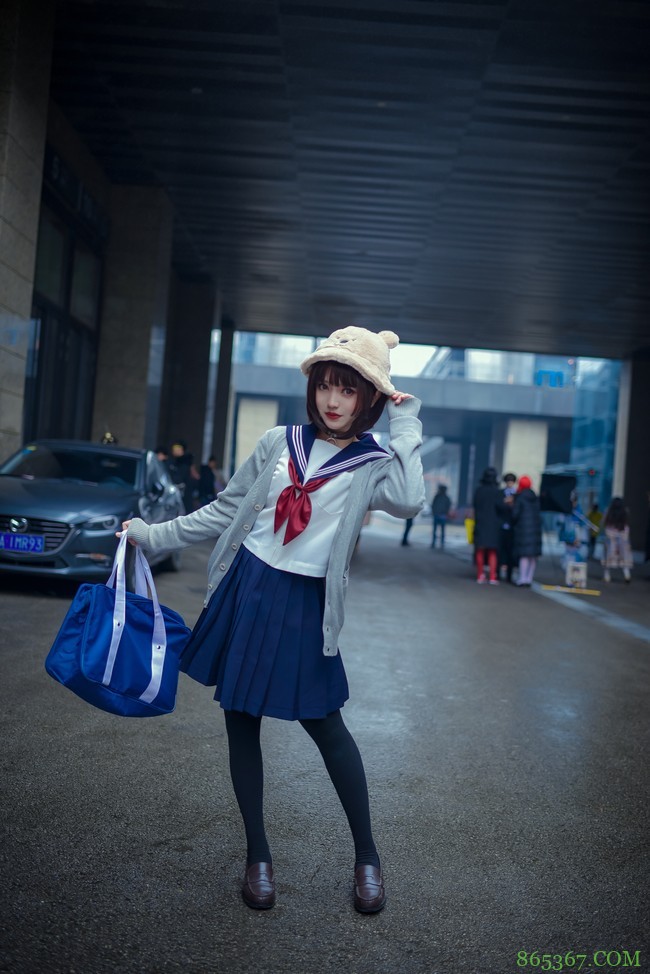 短发精灵JK制服小姐姐。