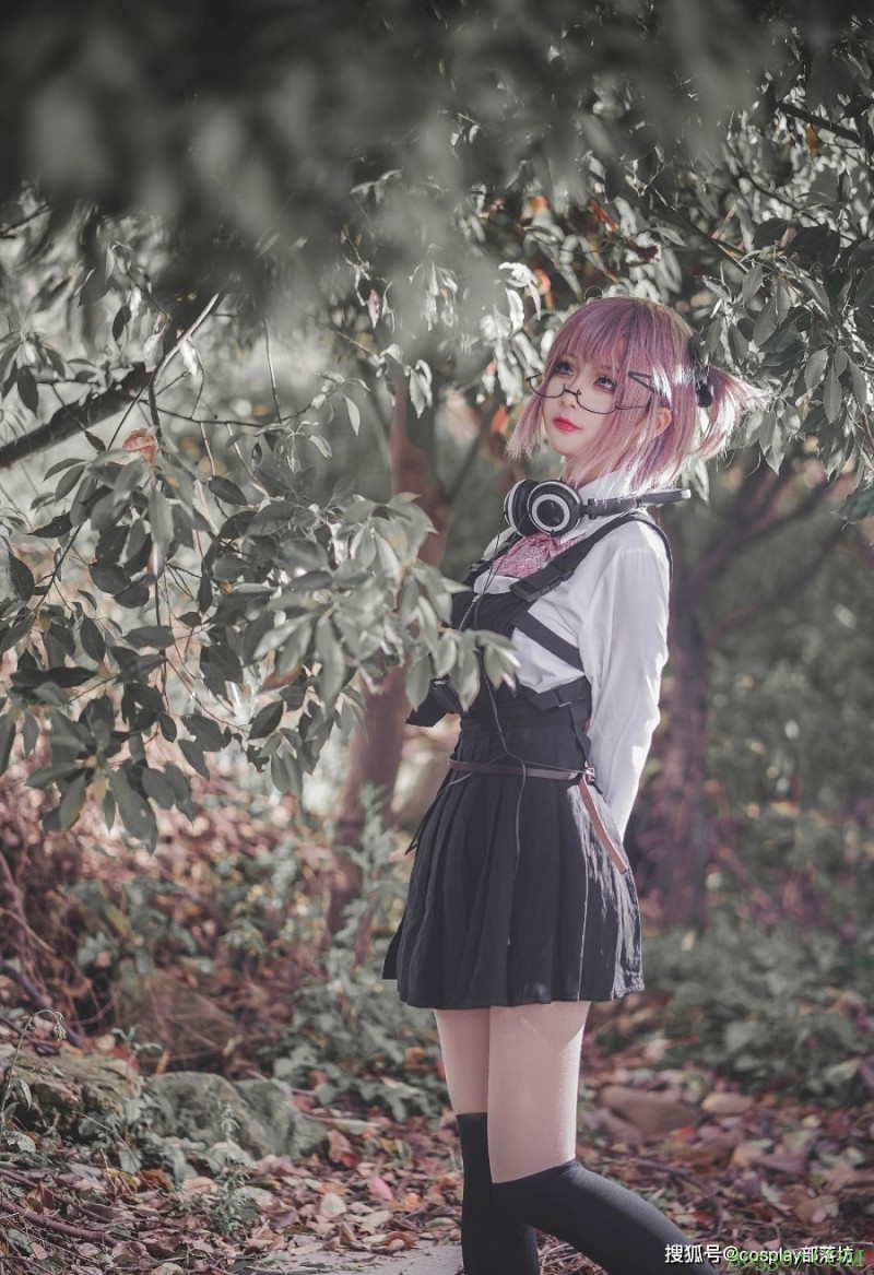 JK少女：歌声中的公园