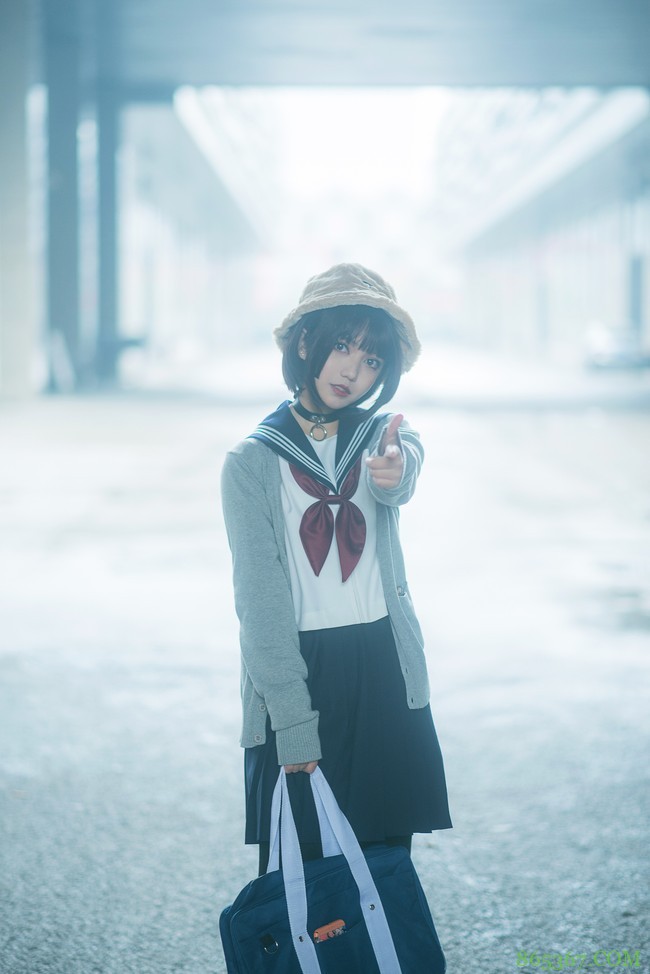 短发精灵JK制服小姐姐。