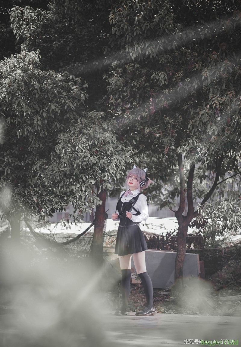 JK少女：歌声中的公园