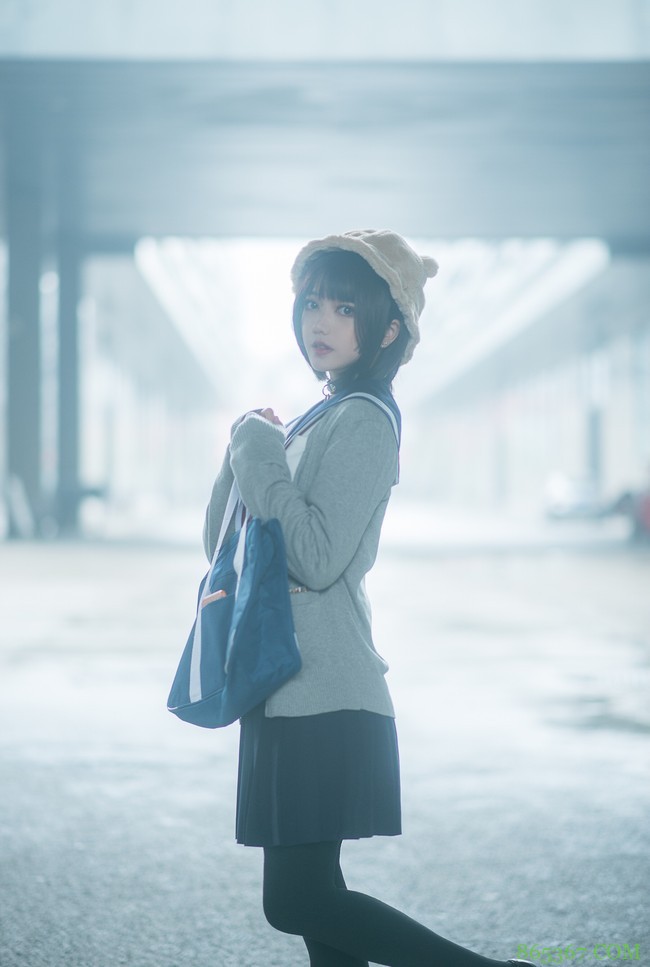 短发精灵JK制服小姐姐。