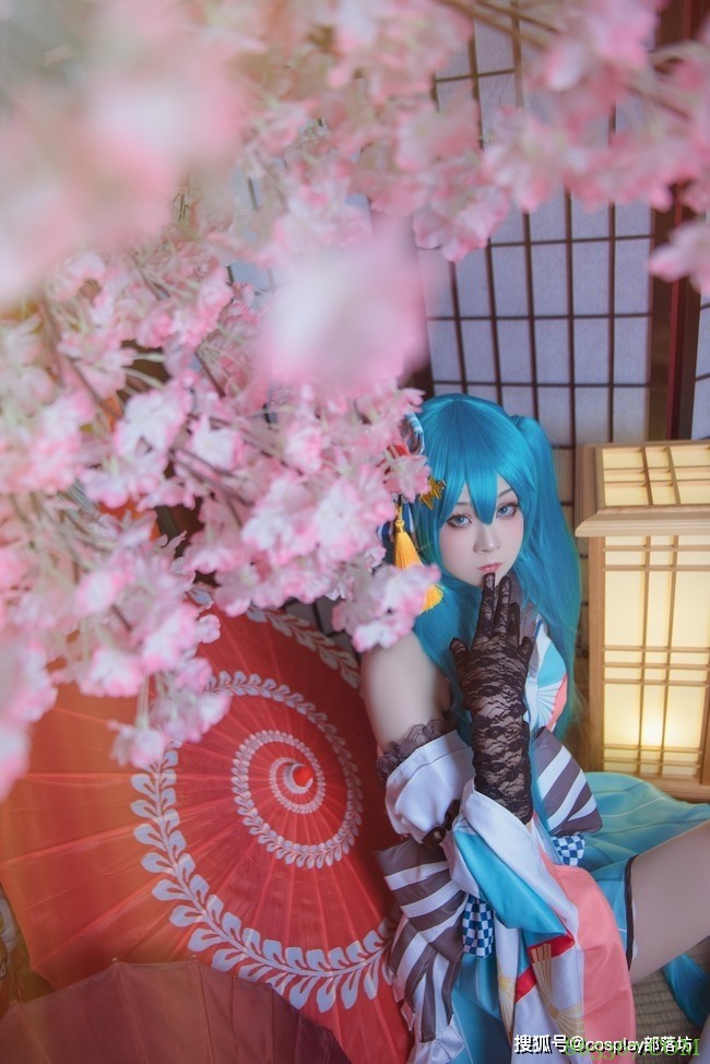 cos:公主殿下初音和服cos正片@酥乣是个屑