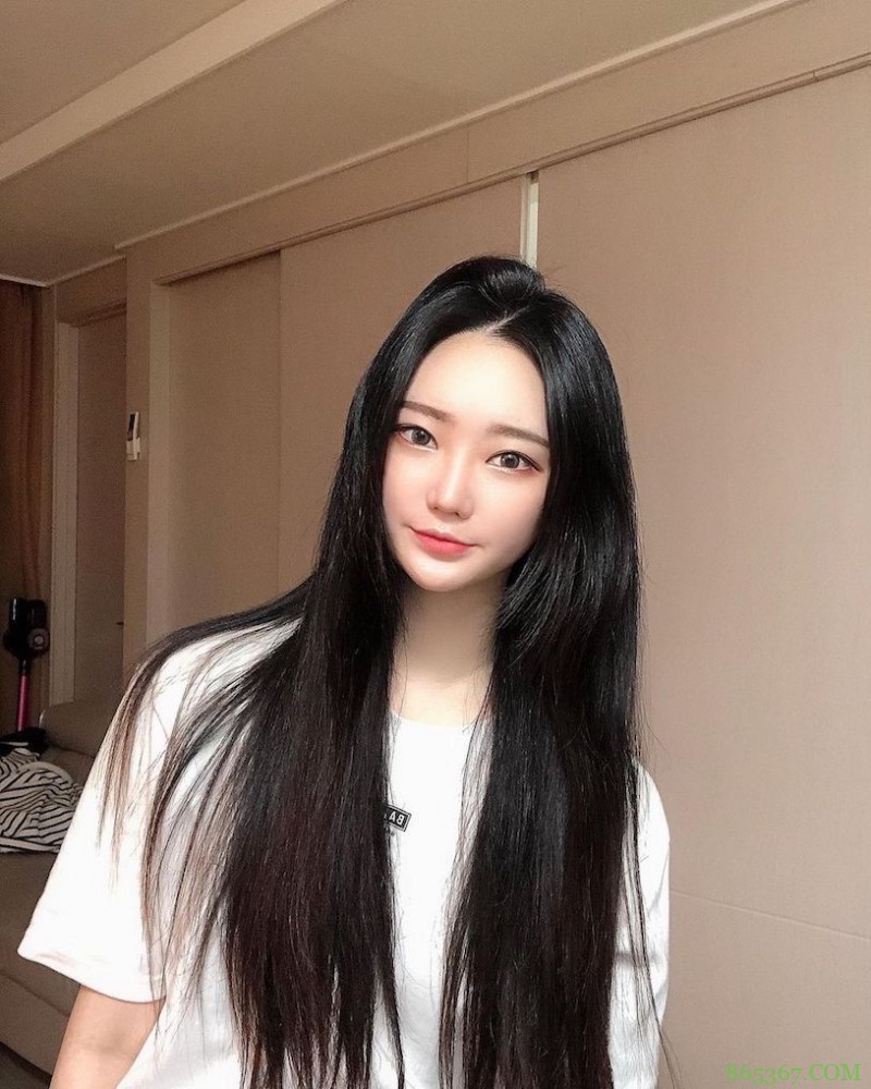 夜游汉江的「小恶魔正妹」,穿这样运动有够犯规!