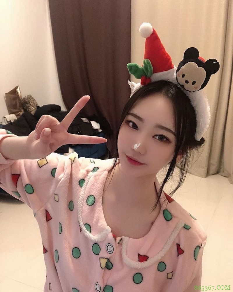 夜游汉江的「小恶魔正妹」,穿这样运动有够犯规!