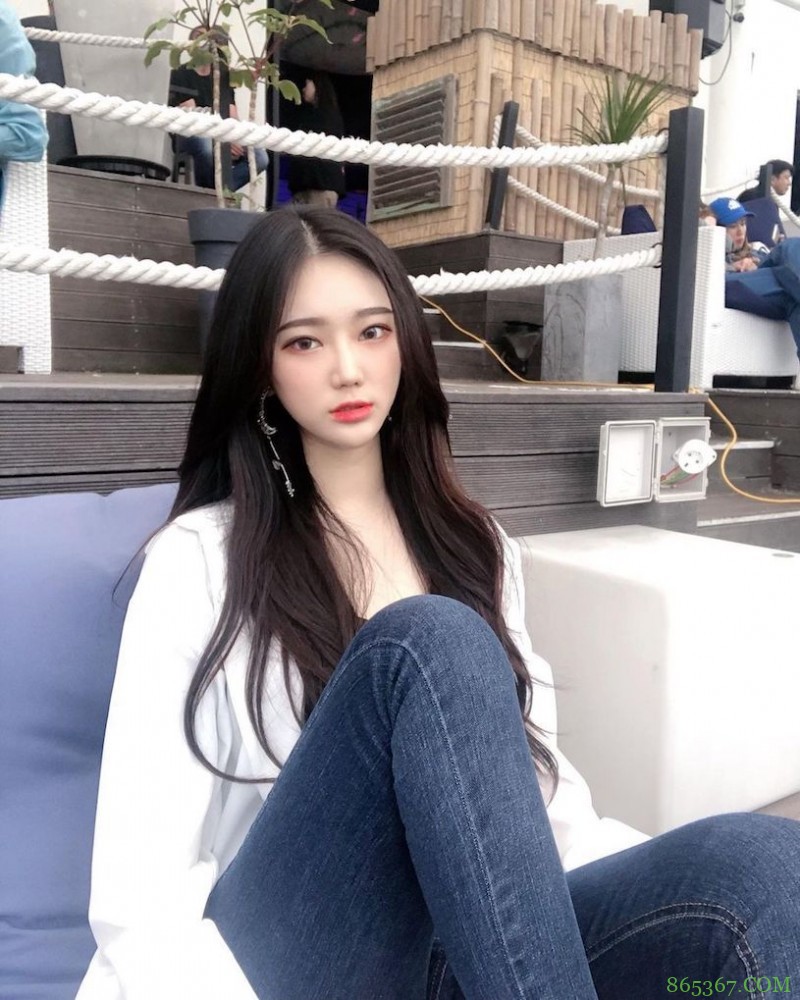 夜游汉江的「小恶魔正妹」,穿这样运动有够犯规!