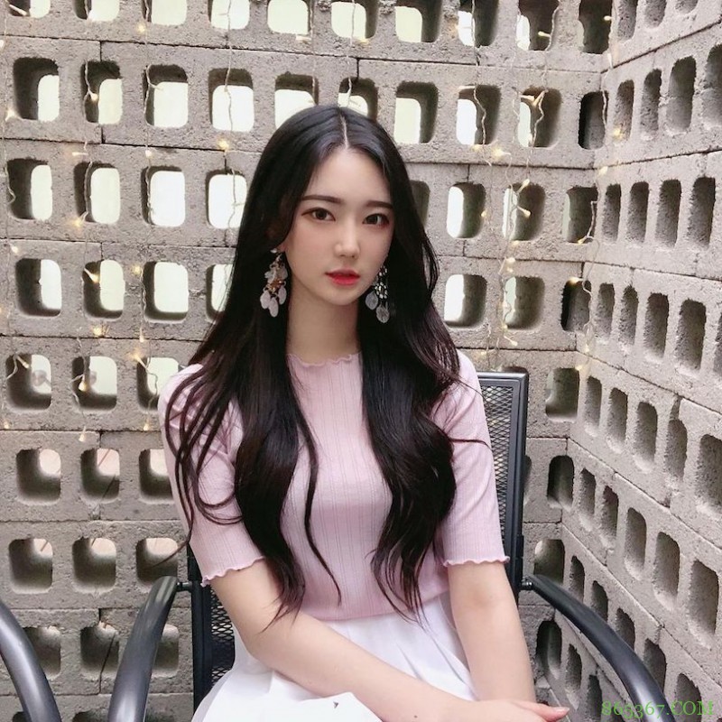 夜游汉江的「小恶魔正妹」,穿这样运动有够犯规!