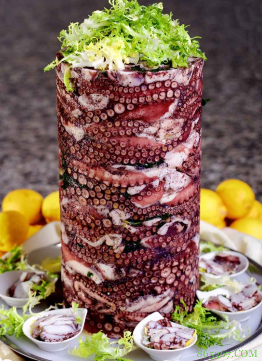 克苏鲁的动漫游戏不少,但“克家美食”你见过么?泡面里有眼珠!