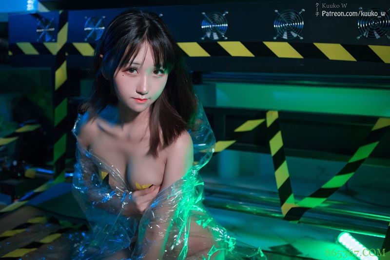 色气女王！极品COS &#8211; 越南妹子KuukoW  15套合集【527P/4.51G】