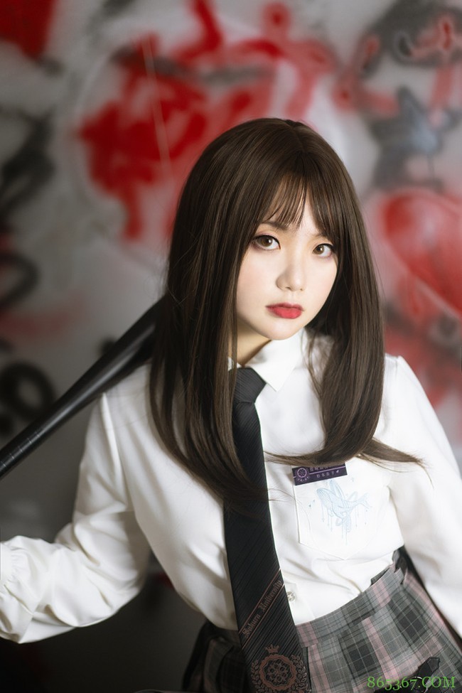 JK制服:个性十足的酷酷女孩