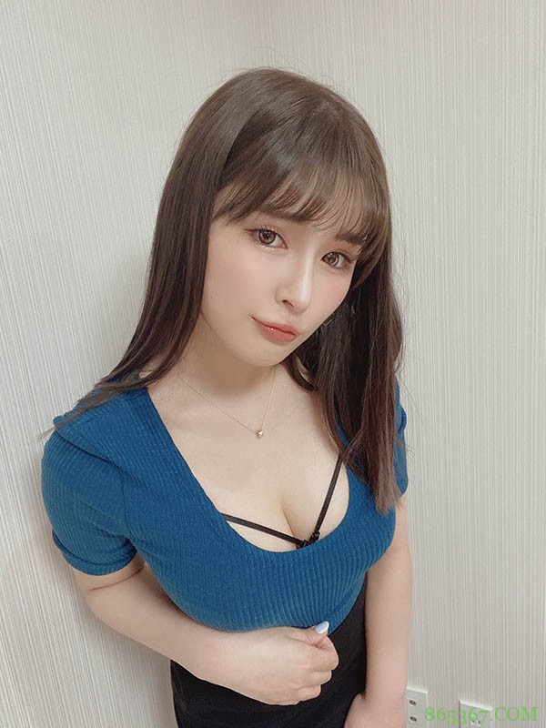 重回事务所!最强刺青妹子拍片啦!