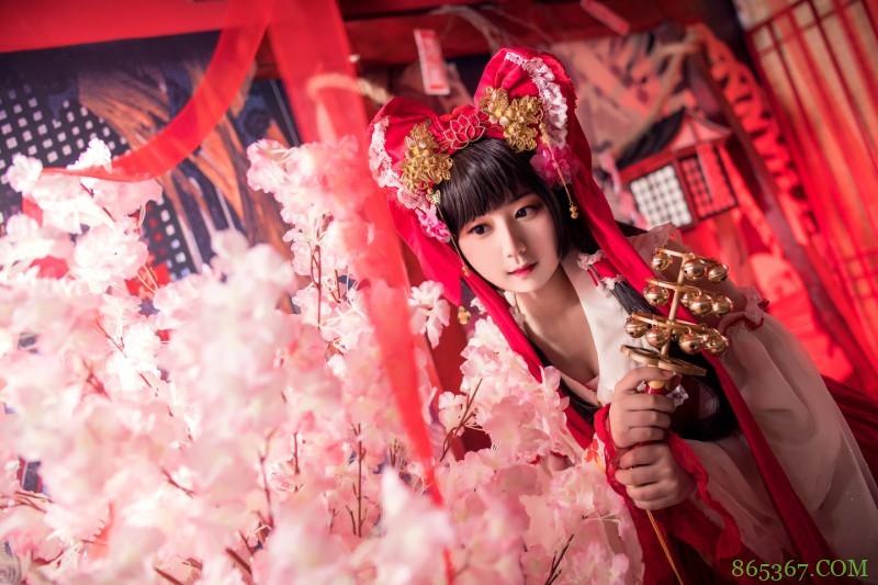 cos：东方project-你会喜欢这么可爱的灵梦吧。