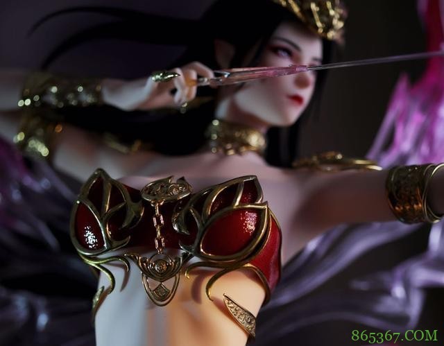 国产手办也有好作品，斗破苍穹的美杜莎就不错，售价能到8000多