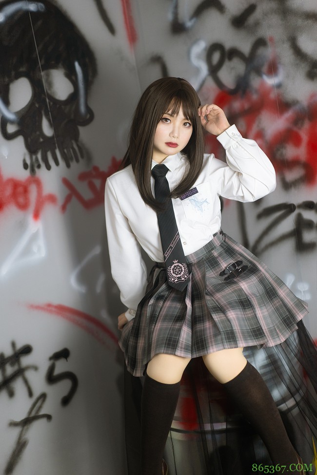 JK制服:个性十足的酷酷女孩