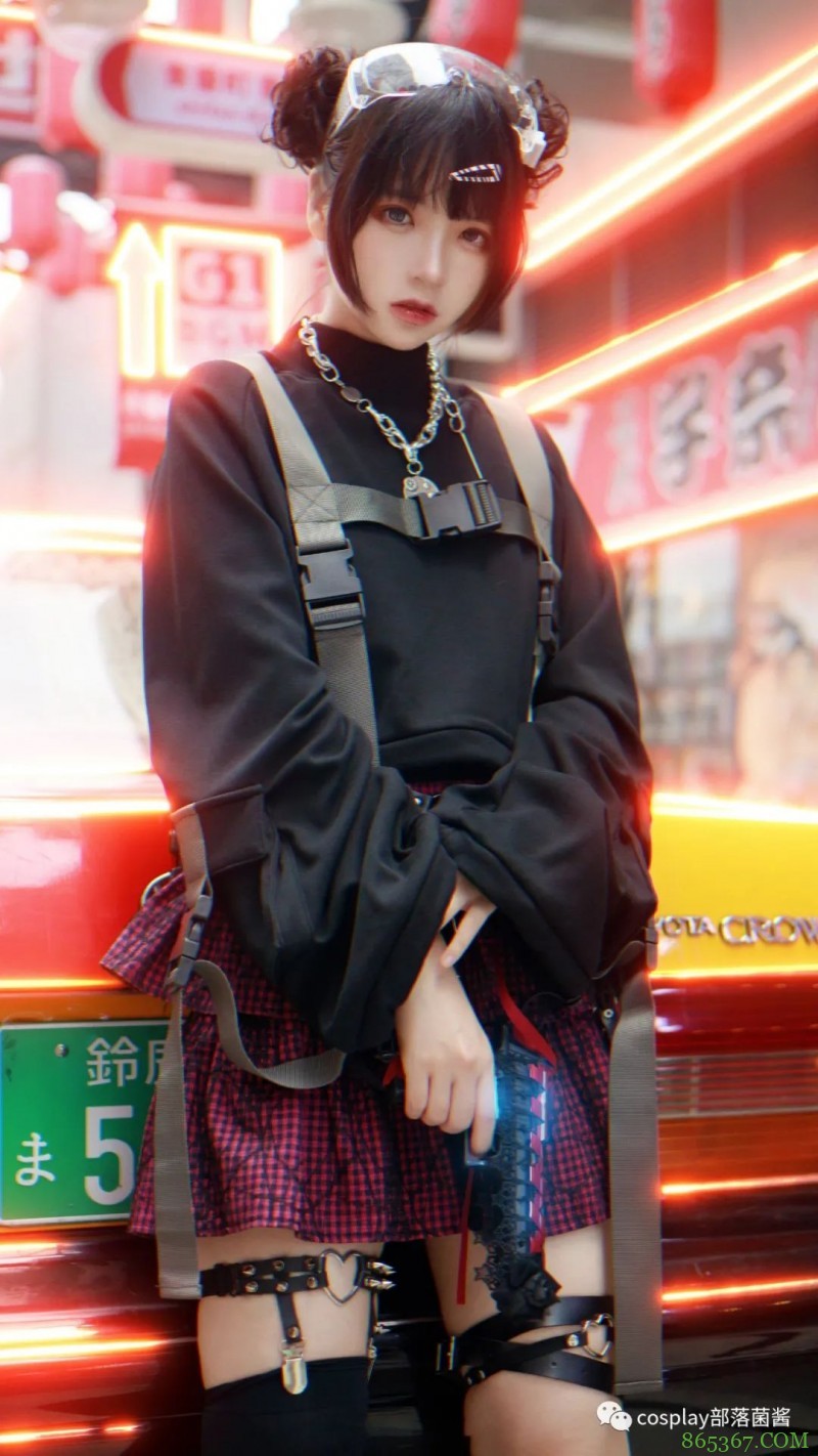 JK：一只酷酷的赛博朋克猫