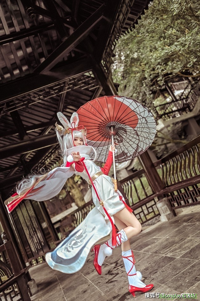 cos：王者荣耀公孙离祈雪灵祝cos正片@胤狐青火