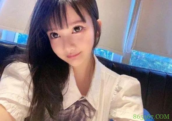 国内展会幺蛾子多，前有漫展掀衣女，今有潮玩展游客被暴晒3小时