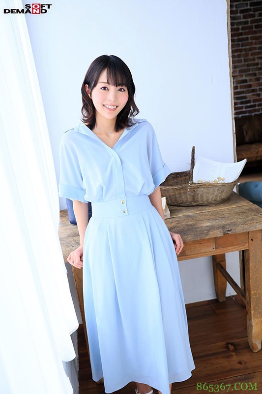 性感带在膝盖!在咖啡厅打工的她要在30岁前体会高潮的滋味! …