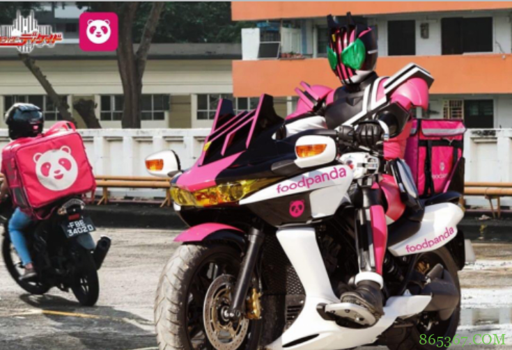 外卖小姐姐也玩换装，LO装短裙都换上了