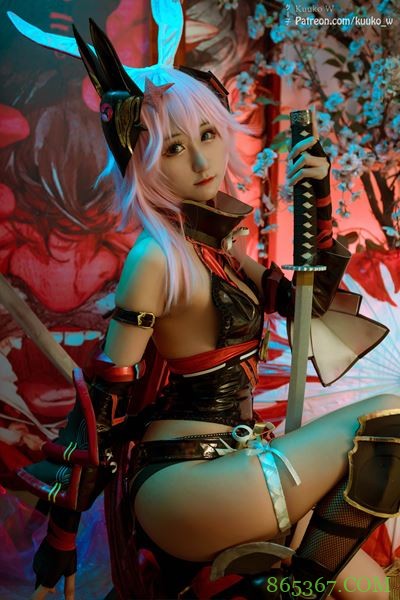 色气女王！极品COS &#8211; 越南妹子KuukoW  15套合集【527P/4.51G】