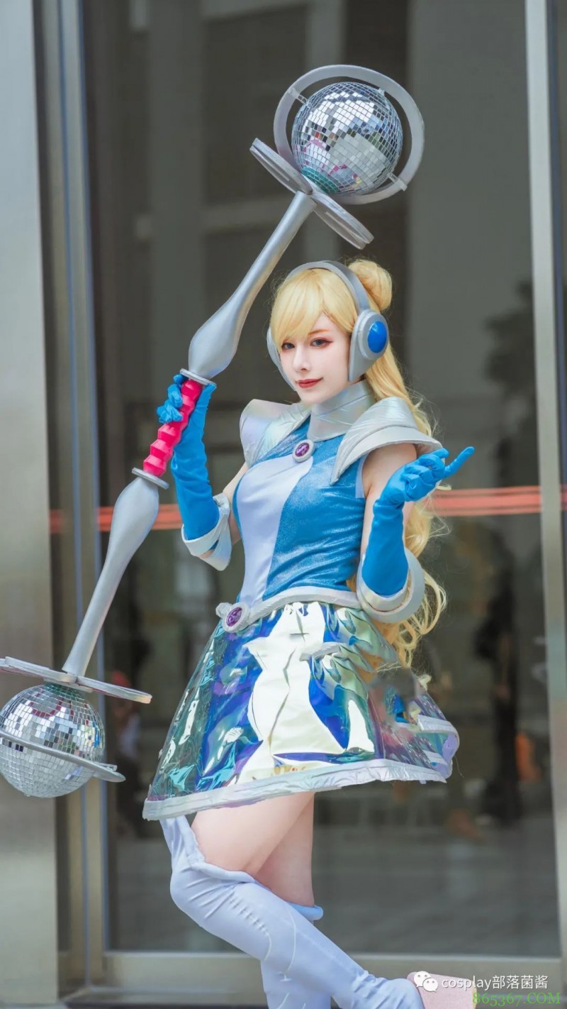 cos:英雄联盟拉克丝科幻复古风cos正片@嚎哭深渊王者枫