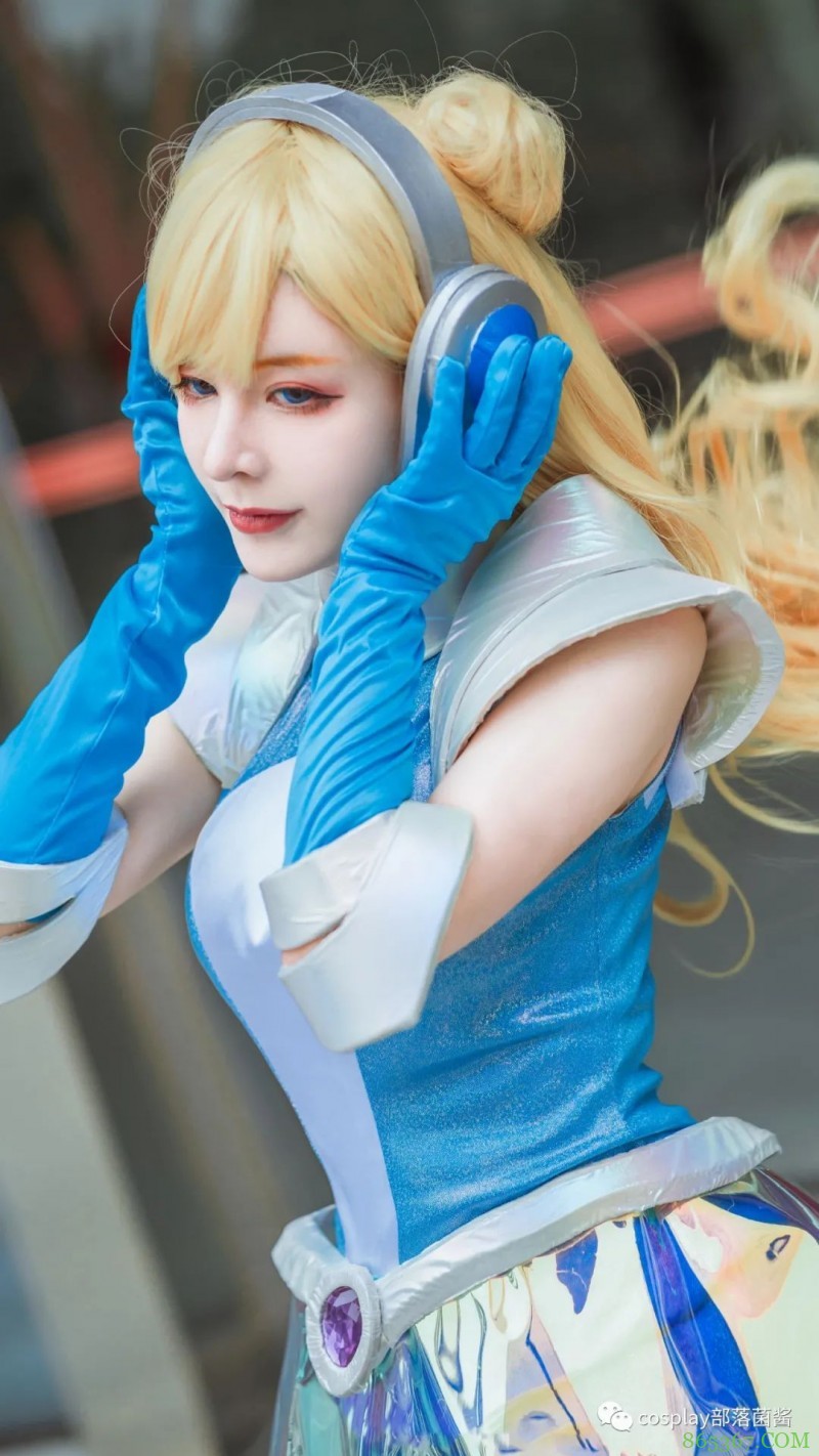 cos:英雄联盟拉克丝科幻复古风cos正片@嚎哭深渊王者枫