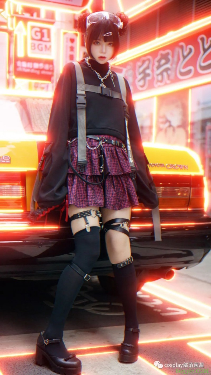 JK：一只酷酷的赛博朋克猫