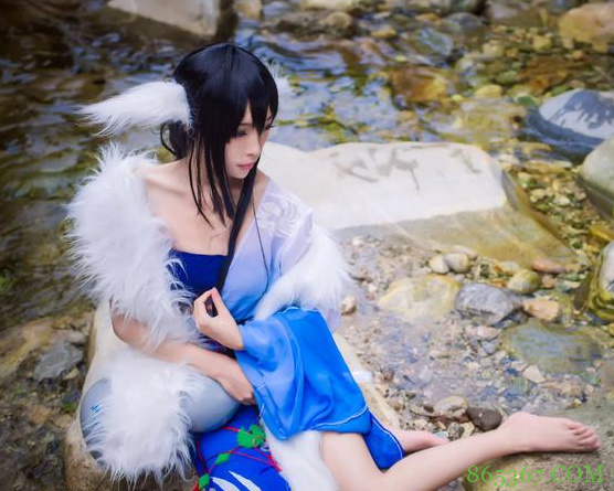 coser们太敬业,光脚还原动漫角色,如何保护自己让人好奇