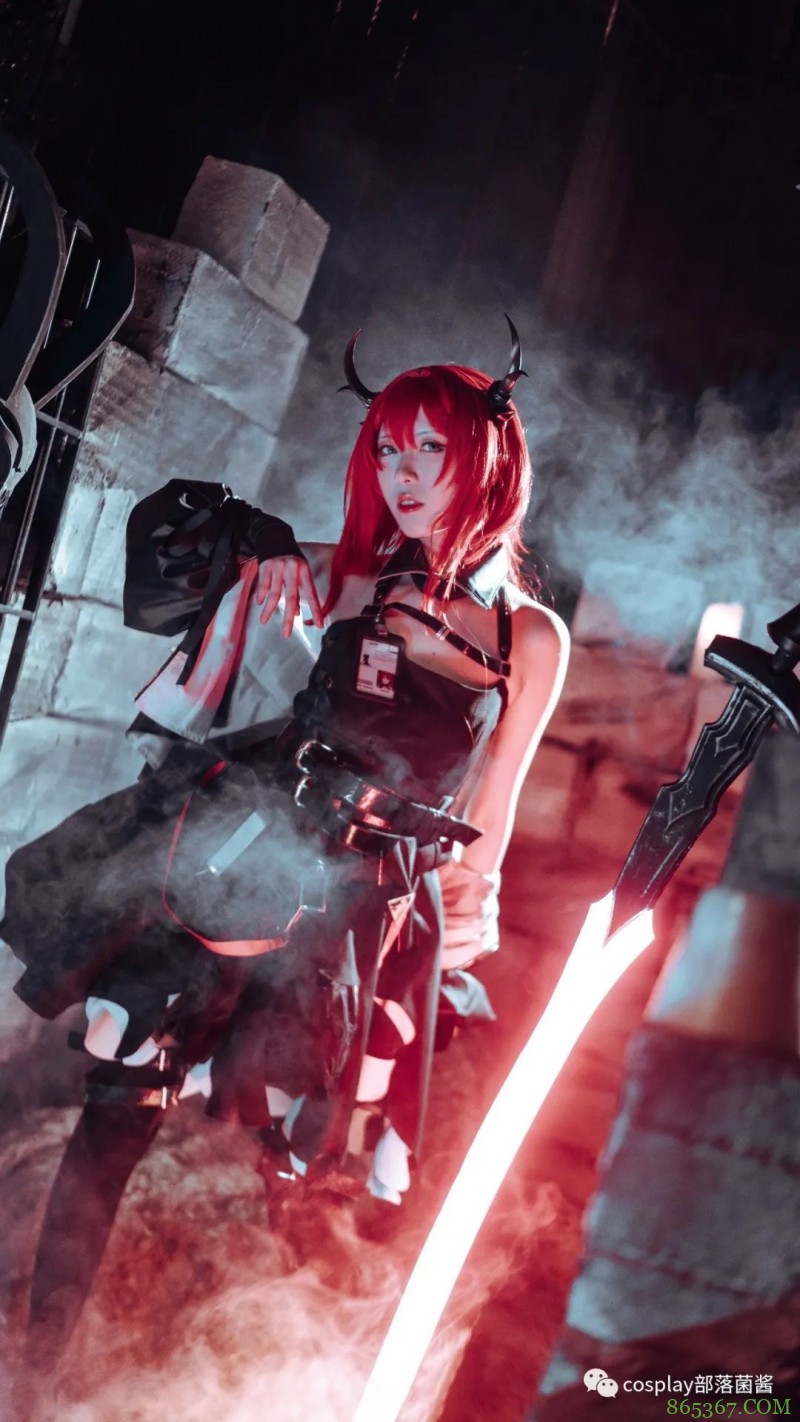cos：明日方舟史尔特尔cos正片@栗猫坏坏子