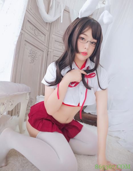 发情期 白烨烨 _38_.jpg 肉感萌妹coser-白烨 G塞发情期【70P+10V /1.1G】