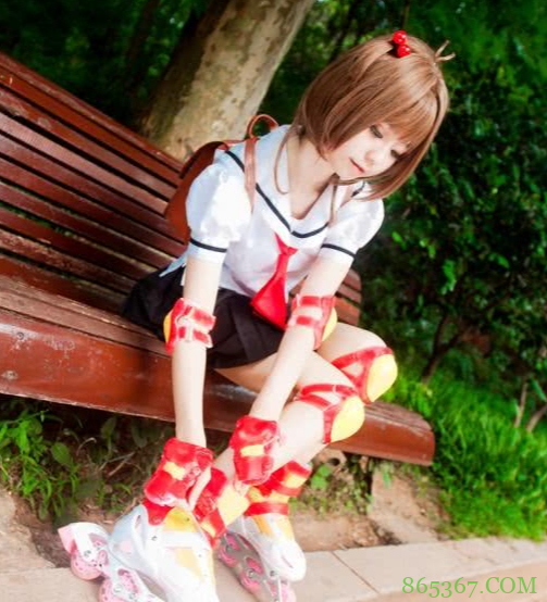 COS小樱穿轮滑?租电动轮椅?为了逛漫展有的朋友可真是拼了