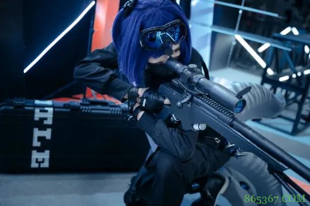 上届CP漫展海猫去出COS，这届漫展被做成“埃及艳后”看板