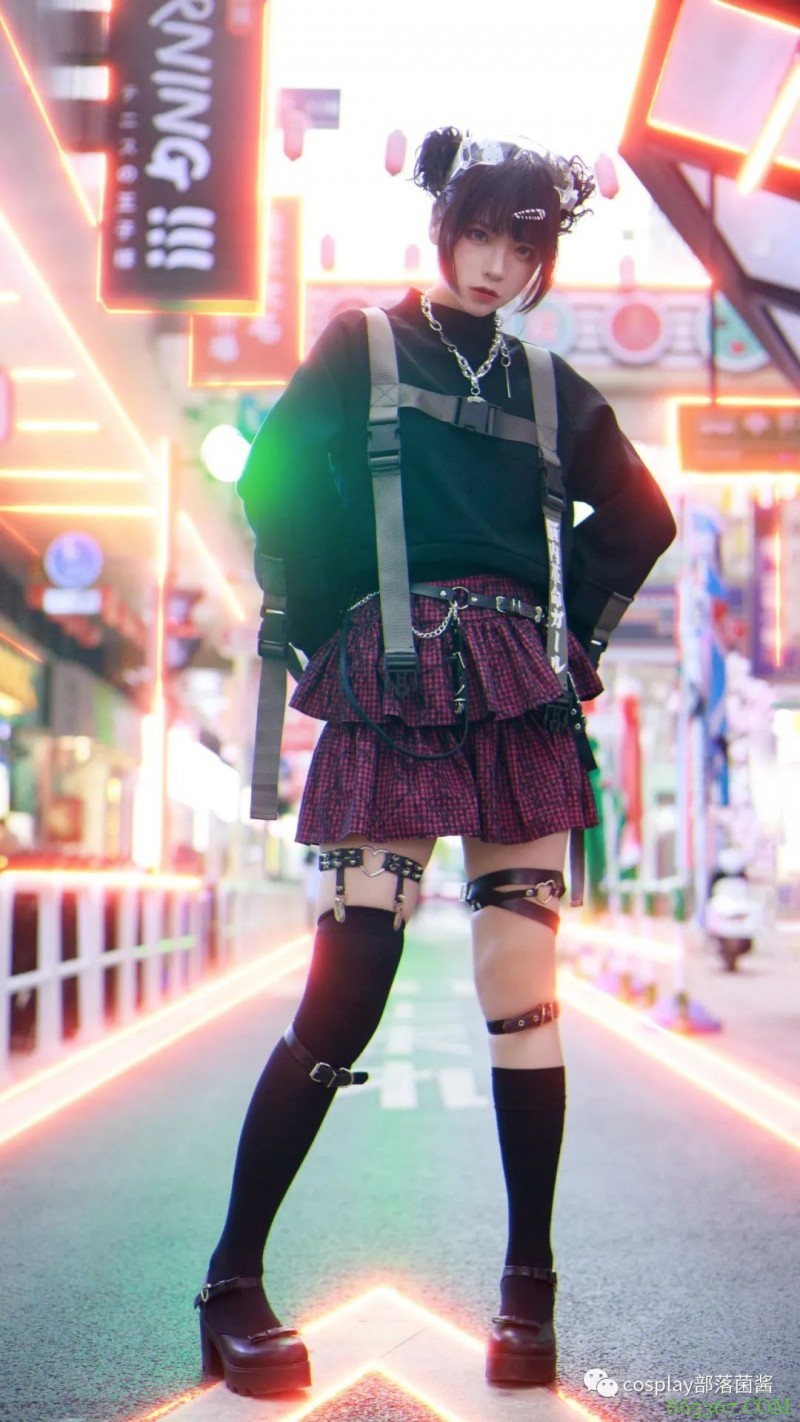 JK：一只酷酷的赛博朋克猫