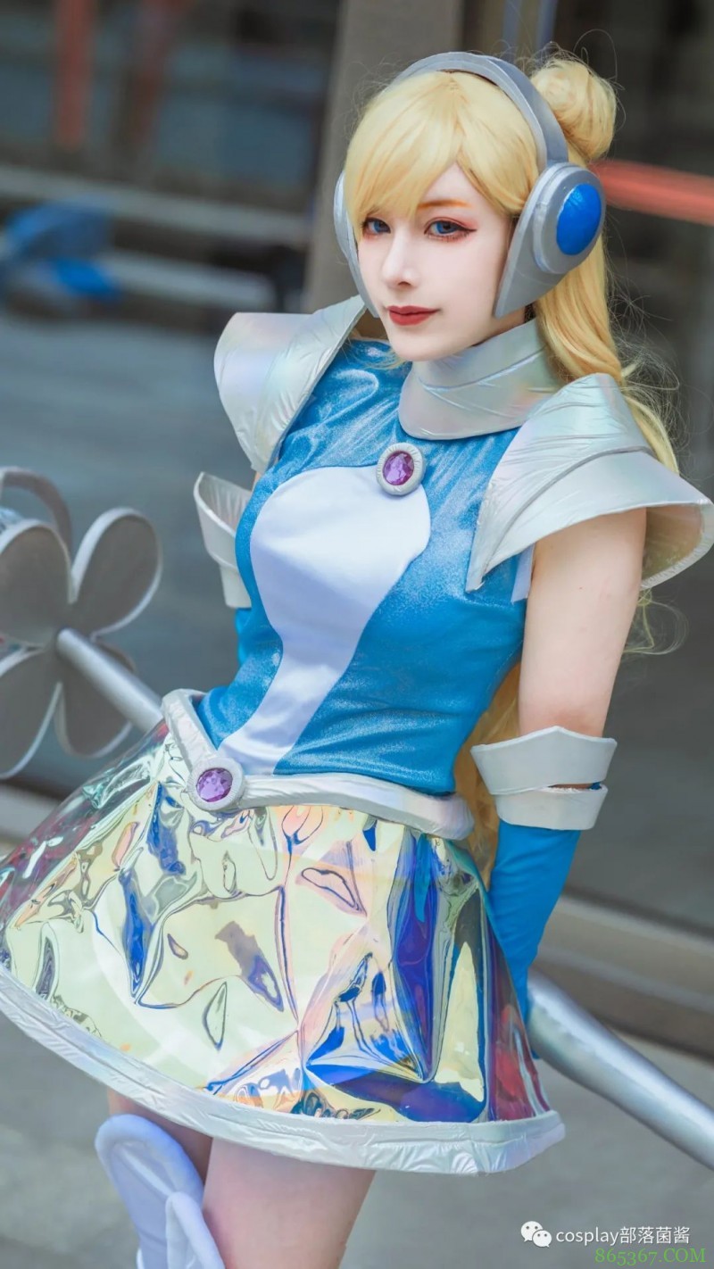 cos:英雄联盟拉克丝科幻复古风cos正片@嚎哭深渊王者枫