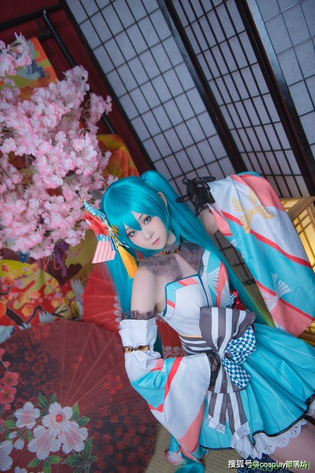 cos:公主殿下初音和服cos正片@酥乣是个屑