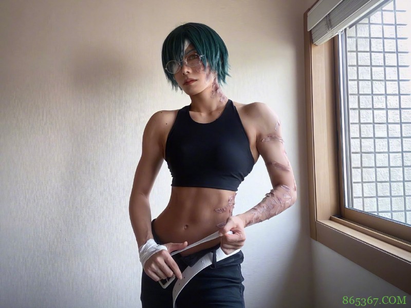 当coser有了好身材，这个腹肌太让人羡慕了，cos啥都好看