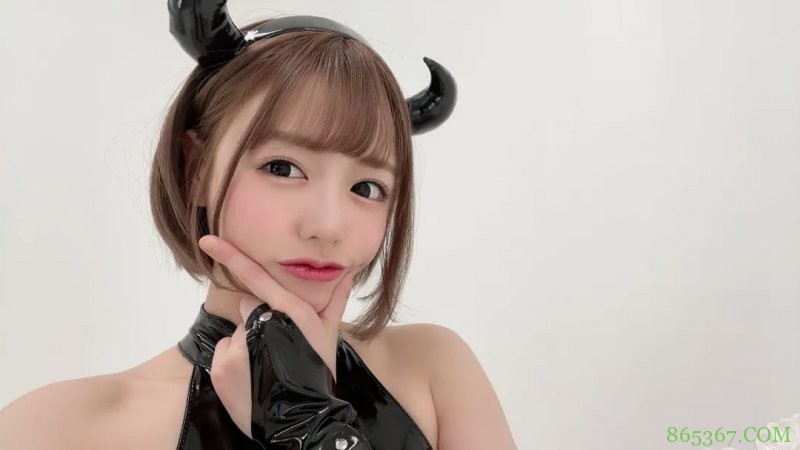 小水枪浜崎真緒 不懂潮水小女生变成喷射高手