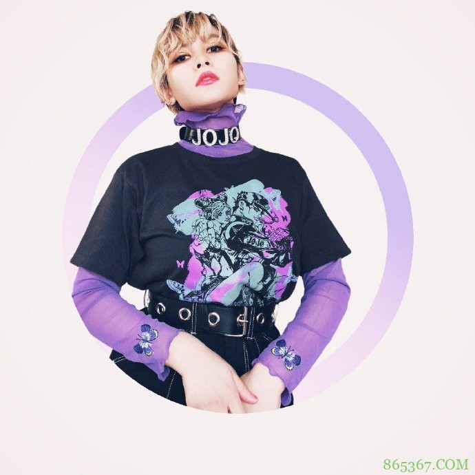 徐伦声优当模特,展示JOJO父女主题T恤,网友提议可以出COS