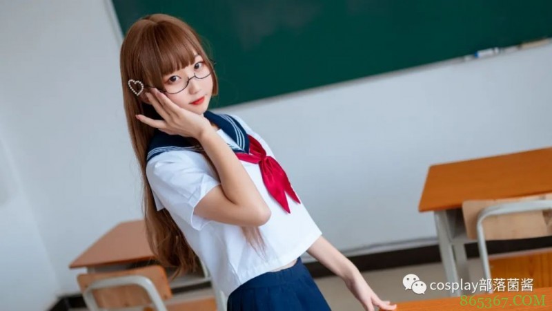 JK少女：快快，上课啦，迟到要受罚哦